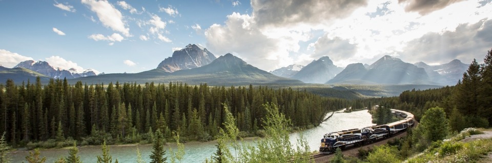 洋書 The CANADIAAN Rockies Grandeur of the Canadian Rockies – Paul Zizka Photography